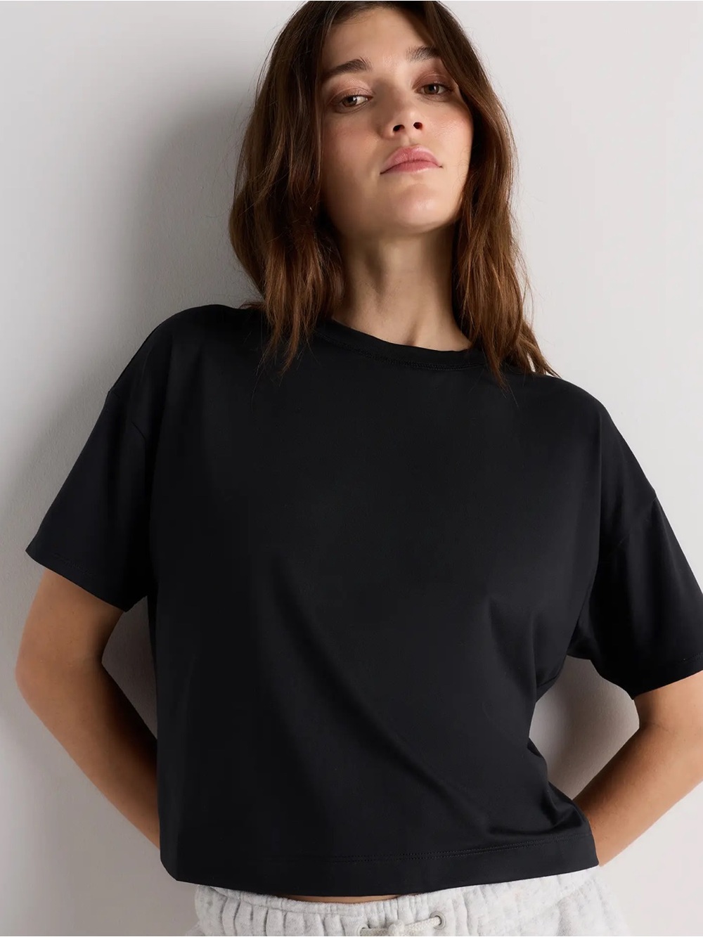 NWT Quince boxy crew neck tee black medium